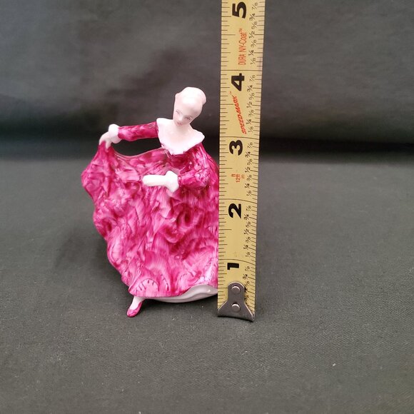 Vintage Royal Doulton Kirsty Figurine 1970 NH 3213 Small Made in England - Picture 9 of 10
